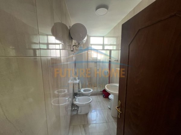 0683487469 Tirane, jepet me qera apartament 2+1 Kati 4, 85 m² 550 € (KOMUNA E PARISIT)