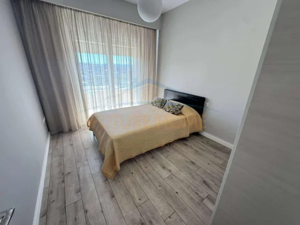 Kamez, jepet me qera apartament 2+1 Kati 4, 89 m² 450 € (ULLIRI)   UNA57116