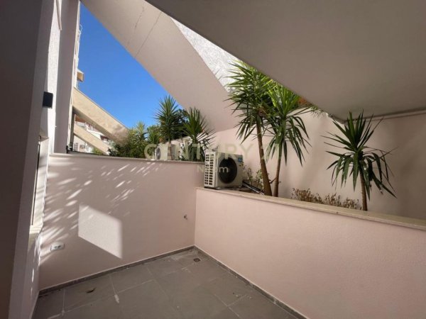 Tirane, jepet me qera apartament 2+1+Ballkon Kati 1, 77 m² 700 € (Neom121975)