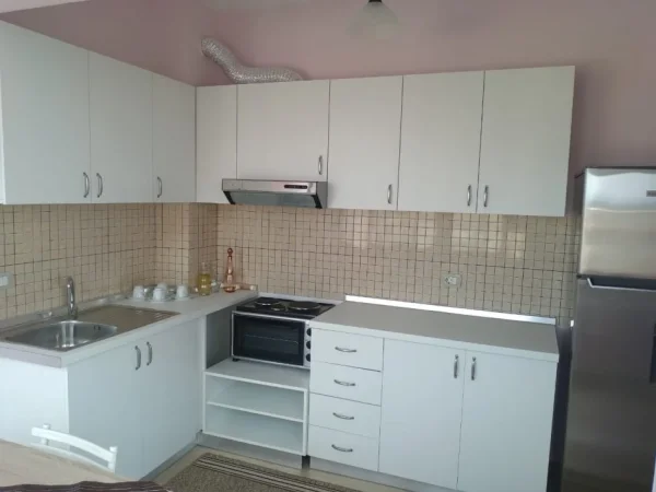 jepet me qera apartament Kati 6, 58 m² 520 € (qsut)