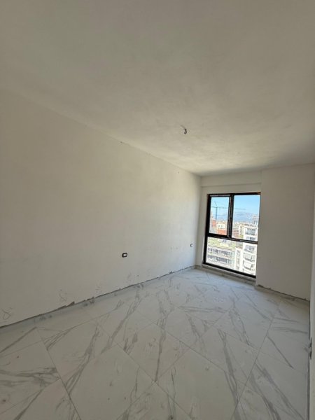 Tirane, shitet apartament 1+1 Kati 11, 79 m² 122.667 € (Turdiu)