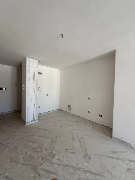 Tirane, shitet apartament 1+1 Kati 11, 79 m² 122.667 € (Turdiu)