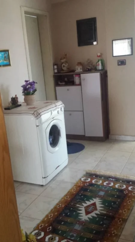 Fier, shes apartament 2+1 Kati 5, 90 m² 65.000 € (Lagja 1 Maj, tek Ish Insig)