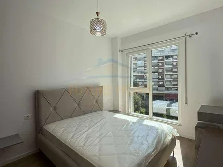 Tirane, jepet me qera apartament 1+1 Kati 3, 65 m² 600 € 