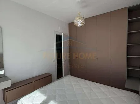 Tirane, jepet me qera apartament 1+1 Kati 3, 65 m² 600 € 