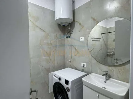 Tirane, jepet me qera apartament 1+1 Kati 3, 65 m² 600 € 