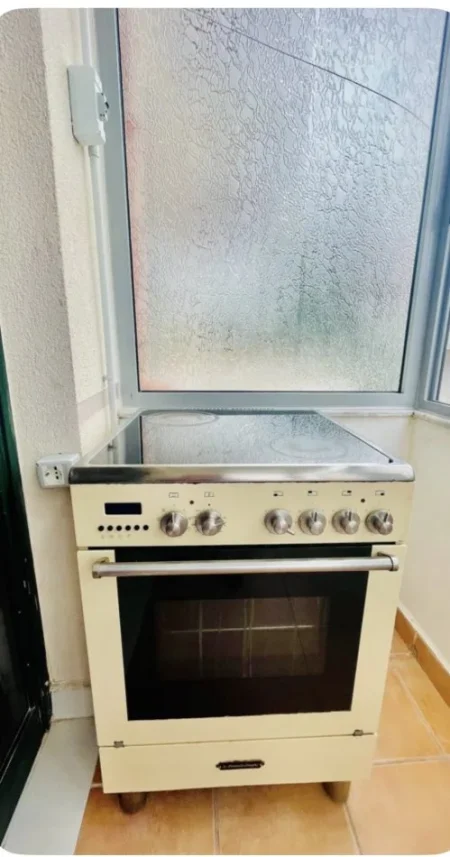 Tirane, jepet me qera nga Pronari, pa komision, garzoniere pa-Kati 2, 26.000 leke