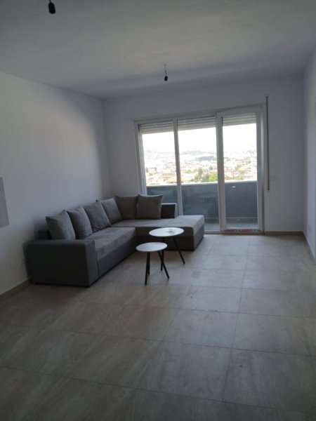 Tirane, jepet me qera apartament 2+1 Kati 6, 96 m² 500 € (Univers City)
