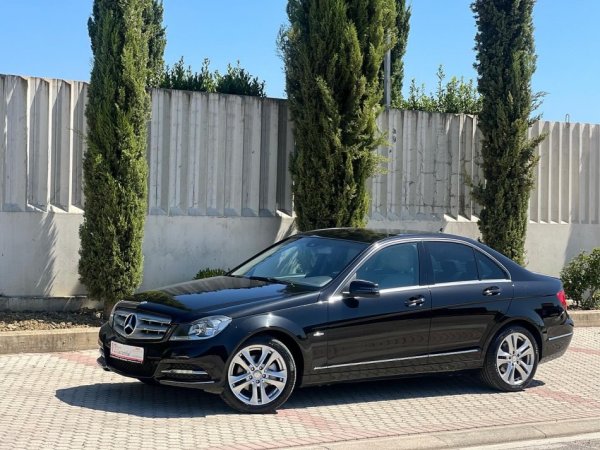 MERCEDES BENZ C 220 CDI ( nafte ) 👉 2012 👈 kambio AUTOMATIKE - Avangarde 9.900 €