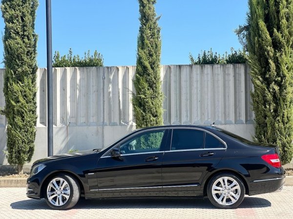 MERCEDES BENZ C 220 CDI ( nafte ) 👉 2012 👈 kambio AUTOMATIKE - Avangarde 9.900 €