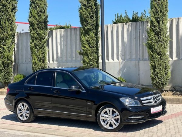 MERCEDES BENZ C 220 CDI ( nafte ) 👉 2012 👈 kambio AUTOMATIKE - Avangarde 9.900 €