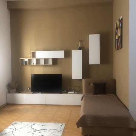 Tirane, apartament
