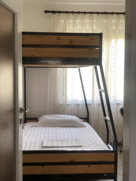 Tirane, apartament