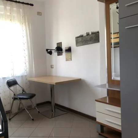 Tirane, apartament
