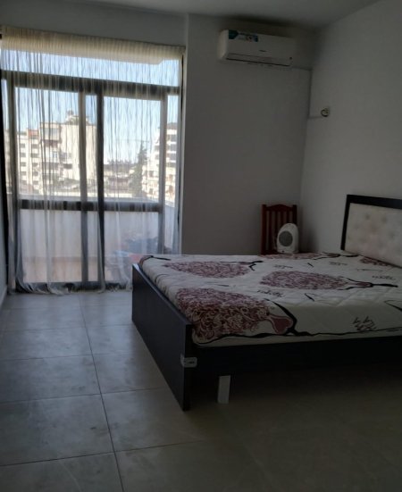 Tirane, jepet me qera apartament 2+1+Ballkon Kati 6, 80 m² 700 € (Mbrapa Poliklinikes nr.9 ,Tek 21 Dhjetori)
