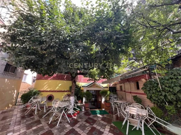 Tirane, jepet me qera ambjent biznesi Kati 0, 366 m² 3.500 € (Myslym Shyri)