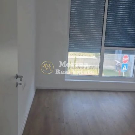 Tirane, jepet me qera apartament 1+1 Kati 2, 60 m² 300 € (Fresku-Residenca Oxa)