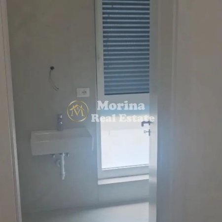 Tirane, jepet me qera apartament 1+1 Kati 2, 60 m² 300 € (Fresku-Residenca Oxa)