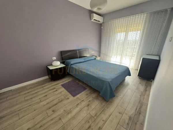 Tirane, jepet me qera apartament 2+1+Ballkon Kati 4, 89 m² 450 € (Kamëz, tek Ulliri)
