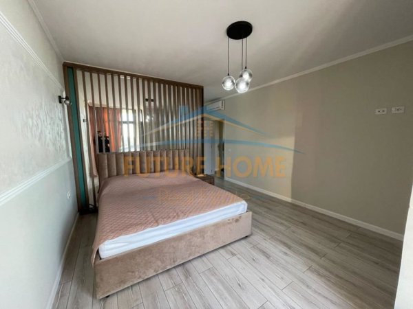 Durres, jepet me qera apartament 2+1+Ballkon Kati 11, 1.200 € (Vollga, Durres)