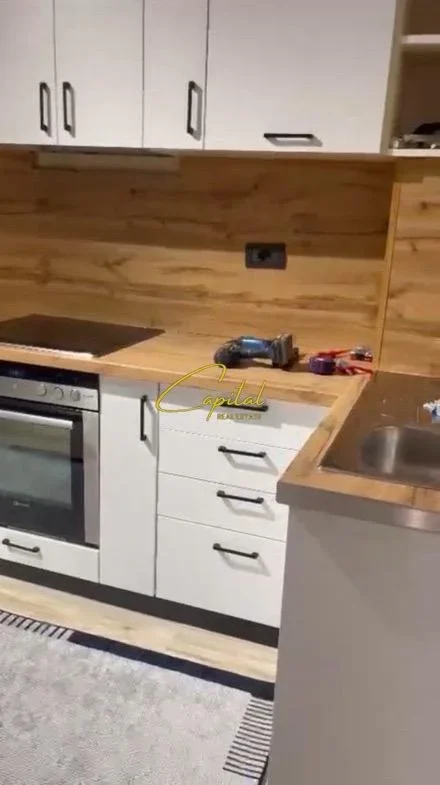 Tirane, jepet me qera apartament 2+1 Kati 5, 98 m² 700 € (KODRA E DIELLIT)