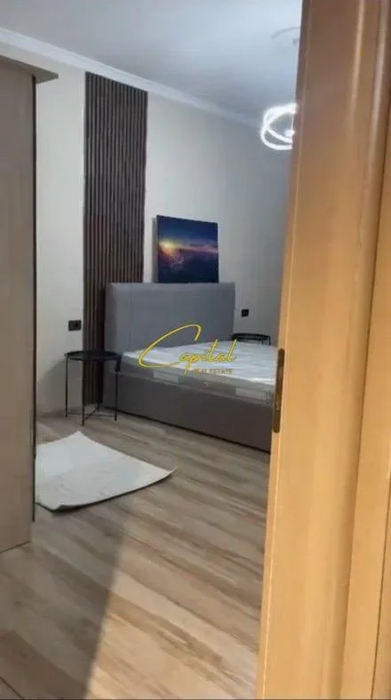 Tirane, jepet me qera apartament 2+1 Kati 5, 98 m² 700 € (KODRA E DIELLIT)