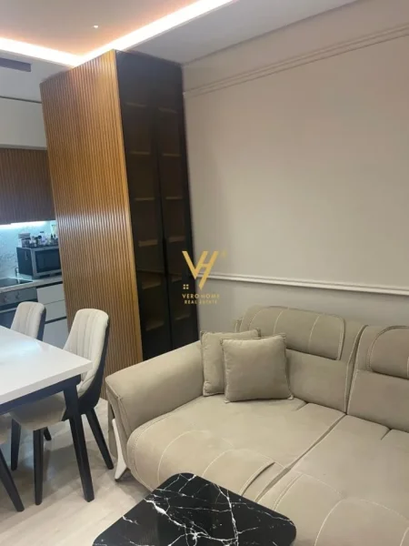 Tirane, jepet me qera apartament 2+1+Ballkon Kati 6, 95 m² 750 € (DON BOSKO)