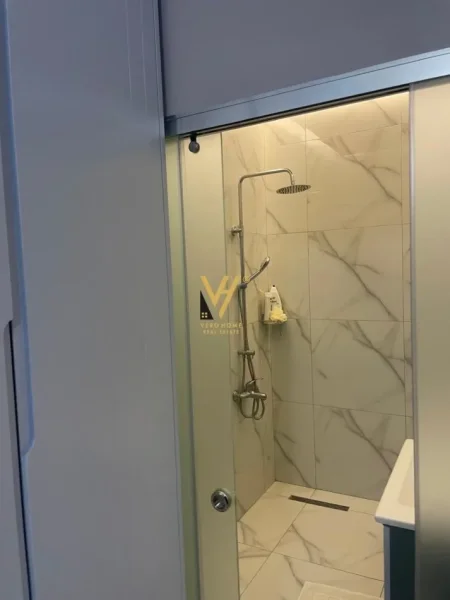 Tirane, jepet me qera apartament 2+1+Ballkon Kati 6, 95 m² 750 € (DON BOSKO)