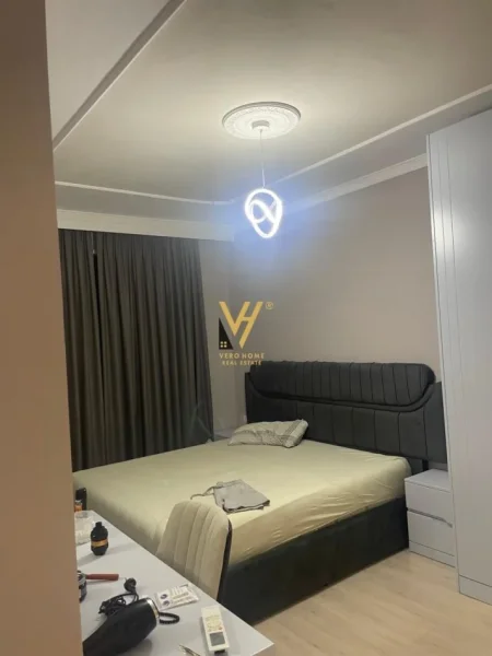 Tirane, jepet me qera apartament 2+1+Ballkon Kati 6, 95 m² 750 € (DON BOSKO)