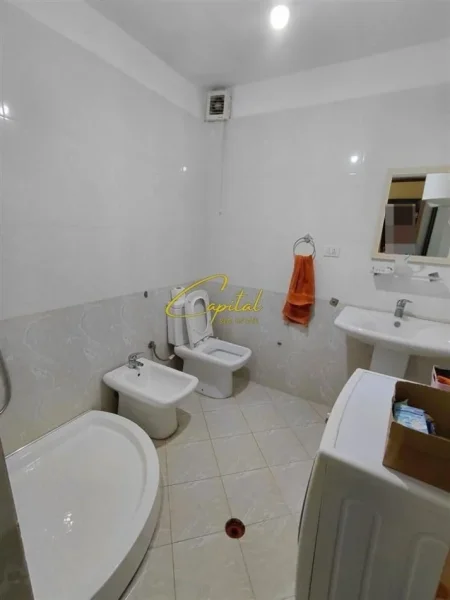 Tirane, jepet me qera apartament 2+1 Kati 4, 110 m² 450 € (ASTIR)