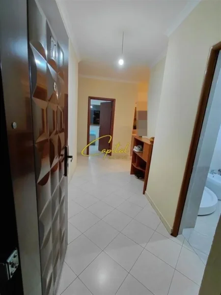 Tirane, jepet me qera apartament 2+1 Kati 4, 110 m² 450 € (ASTIR)