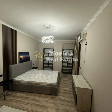 Tirane, jepet me qera apartament 2+1 Kati 5, 105 m² 700 € (Kopshti Botanik,)
