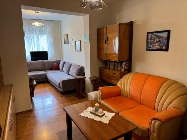 Tirane, jepet me qera apartament 2+1+Ballkon Kati 3, 100 m² 600 € (Prane Ures se Tabakeve,ATSH-ja,Rruga Fadil Rada)