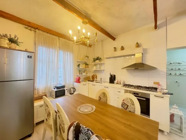 Tirane, shitet apartament 2+1 , 104 m² 169.000 € (siri kodra)