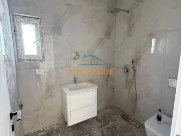 Tirane, shitet apartament 1+1+Ballkon Kati 4, 60 m² 98.500 € (Ali Dem, Tiranë)