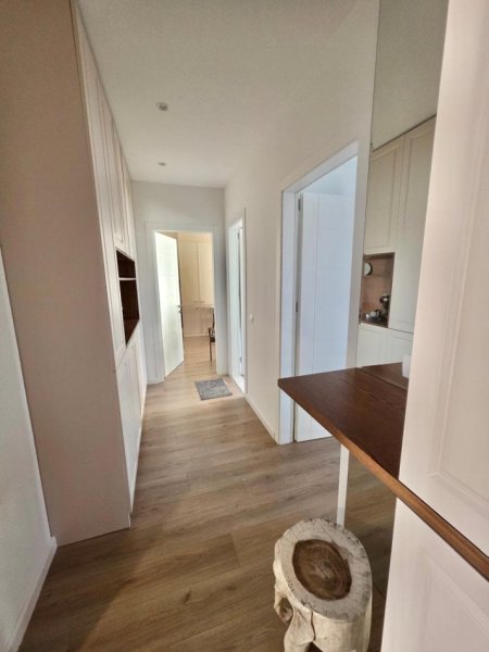 Tirane, jepet me qera apartament 1+1+Ballkon Kati 6, 65 m² 700 € (Kompleksi Erli)