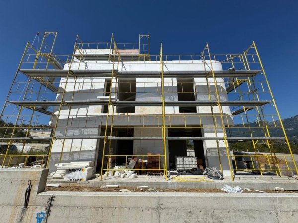 Tirane, shitet Vile , 590.000 € 