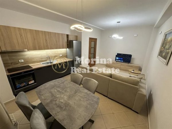 Tirane, jepet me qera apartament 2+1 Kati 5, 80 m² 550 € (Don Bosko)