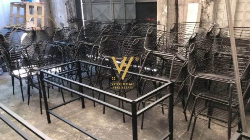 Tirane, jepet me qera magazine Kati 0, 90 m² 750 € (ASTIR)