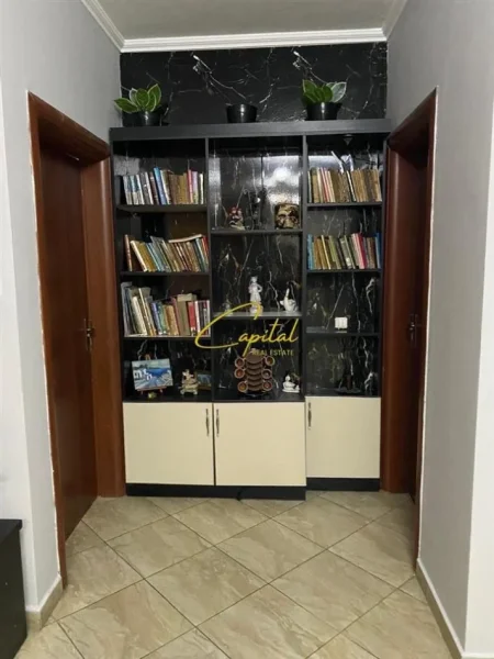 Tirane, shitet apartament 2+1 Kati 7, 100 m² 165.000 € (FRESKU)