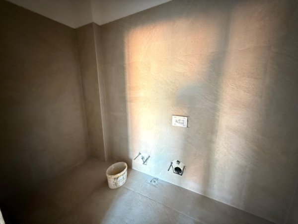 Tirane, shitet apartament 2+1 Kati 3, 93 m² 150.000 € 