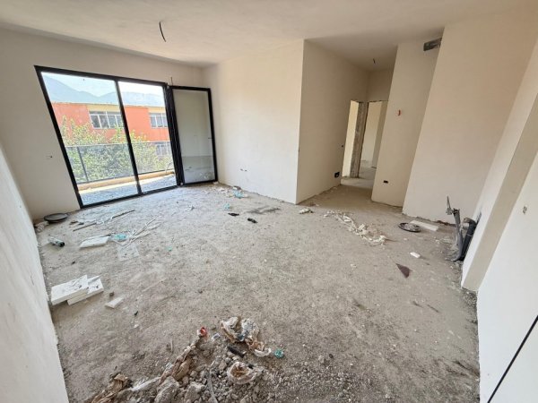 Tirane, shitet apartament 2+1 Kati 3, 93 m² 150.000 € 