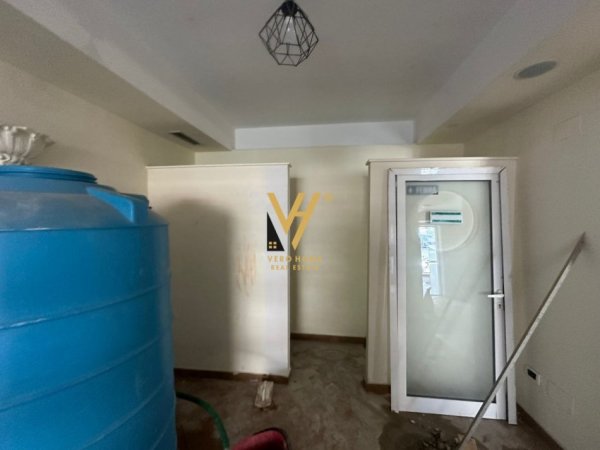 Tirane, jepet me qera ambjent biznesi Kati 0, 91 m² 1.300 € (STADIUMI DINAMO)