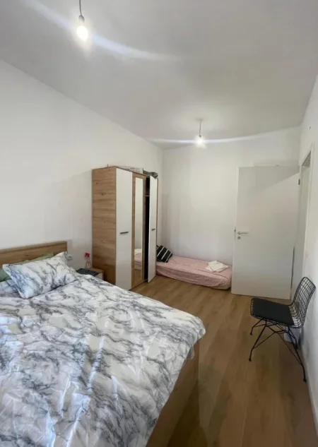 Tirane, shitet apartament 1+1+Ballkon , 54 m² 77.300 € (Kompleksi Kontakt, Ali Demi)