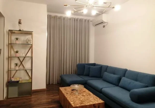 Tirane, jepet me qera apartament 2+1 Kati 5, 80 m² 550 € (2 Rotondot te Ozone astir)