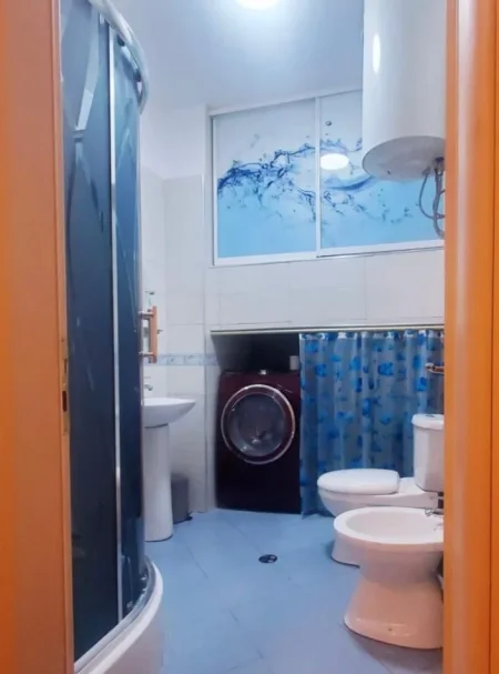 Tirane, jepet me qera apartament 2+1 Kati 5, 80 m² 550 € (2 Rotondot te Ozone astir)