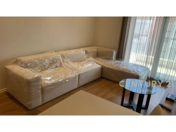 Tirane, jepet me qera apartament 1+1 Kati 8, 75 m² 850 € 