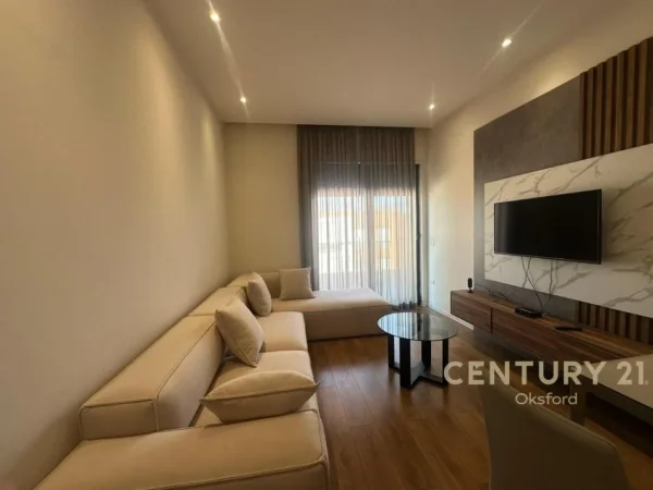 Tirane, jepet me qera apartament 1+1 Kati 8, 75 m² 850 € 