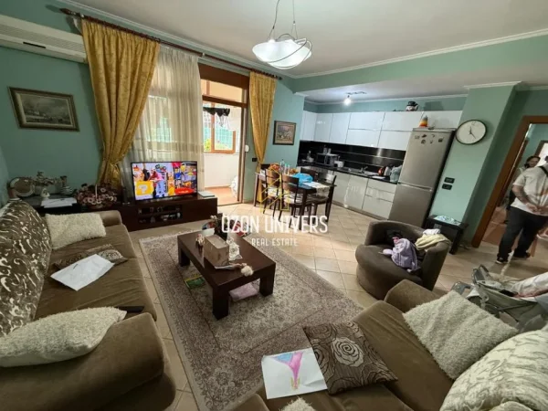 Tirane, shitet apartament 2+1 Kati 9, 105 m² 253.000 € (rruga myslym shyri)