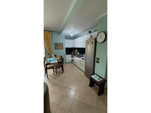 Tirane, shitet apartament 2+1 Kati 9, 105 m² 253.000 € (Ish Ekspozita)